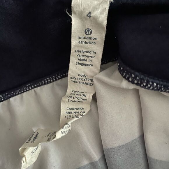 Lululemon white & blue striped tame me tank top size 4 - Picture 5 of 6